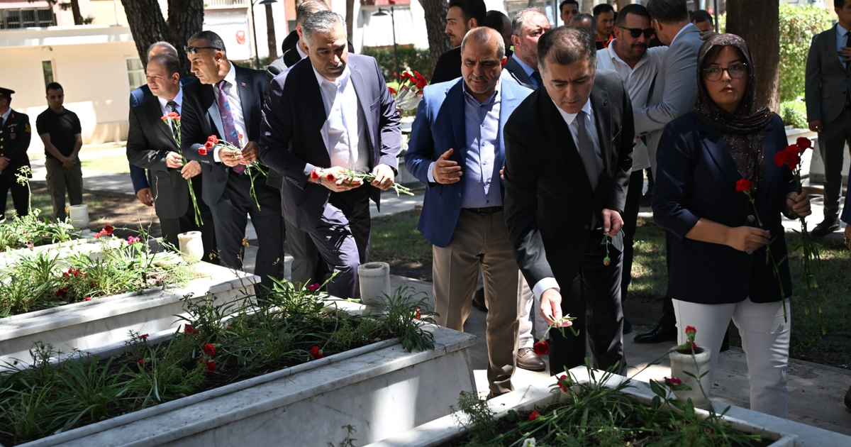 Manisa sehitleri unutmadi WOb2G9Qr